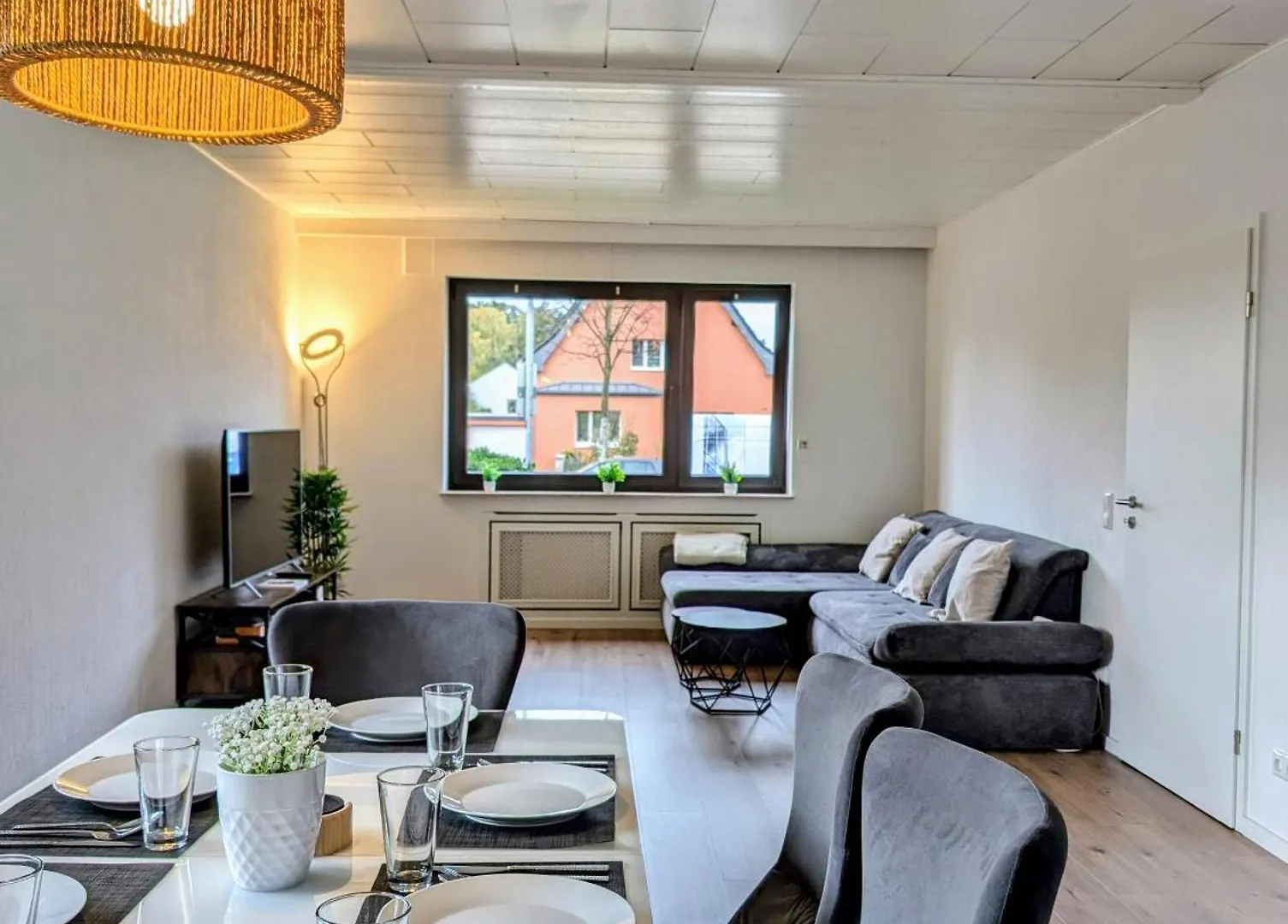 Luxus Apartment Huerth Zentral-Phantasialand-Koeln-Messe location
